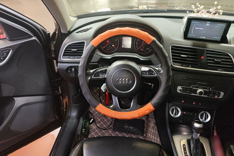 Audi Q3 2016 #11 Audi Q3 2016 car image #11