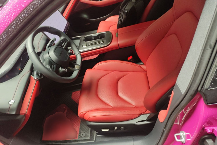 MI SU7 2025 car image #19