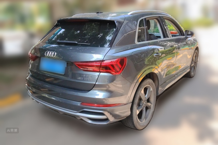 Audi Q3 2021 car image #7