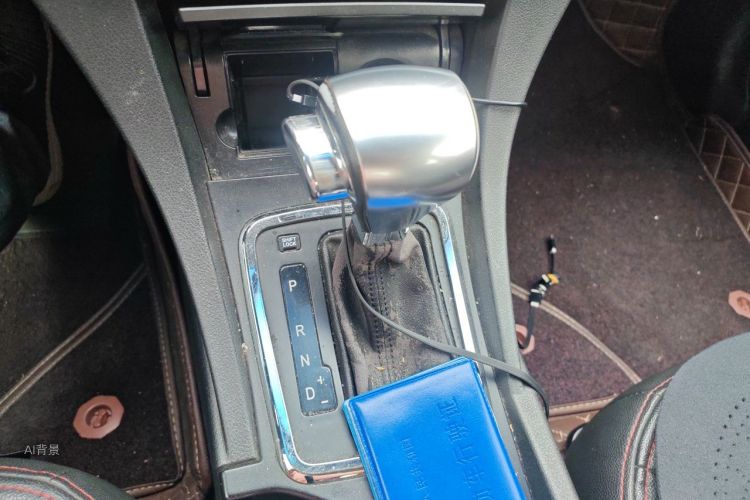 GEELY Emgrand 2015 car image #16
