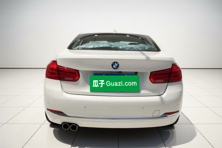 BMW 3 Series 2018 #6 BMW 3 Series 2018 car image #6