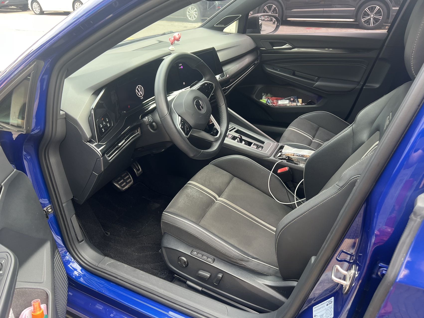 Volkswagen Golf 2020 car image #4