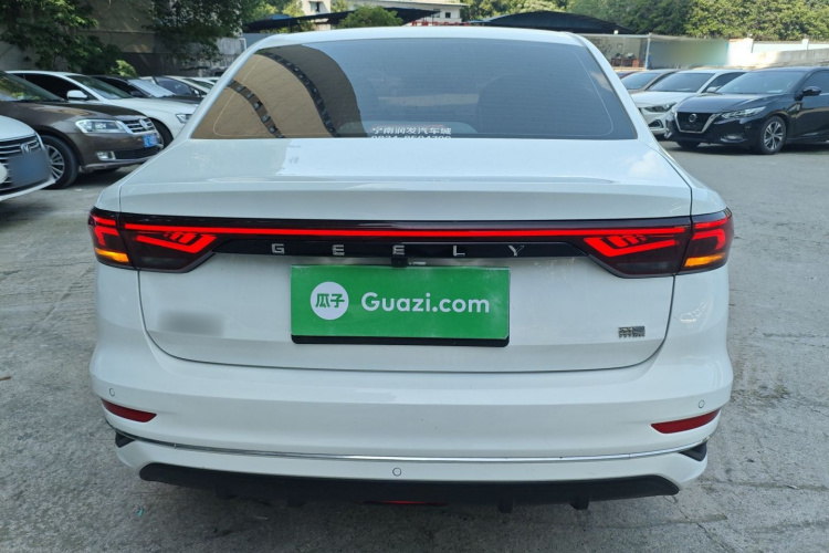 GEELY Emgrand 2024 изображение автомобиля #6