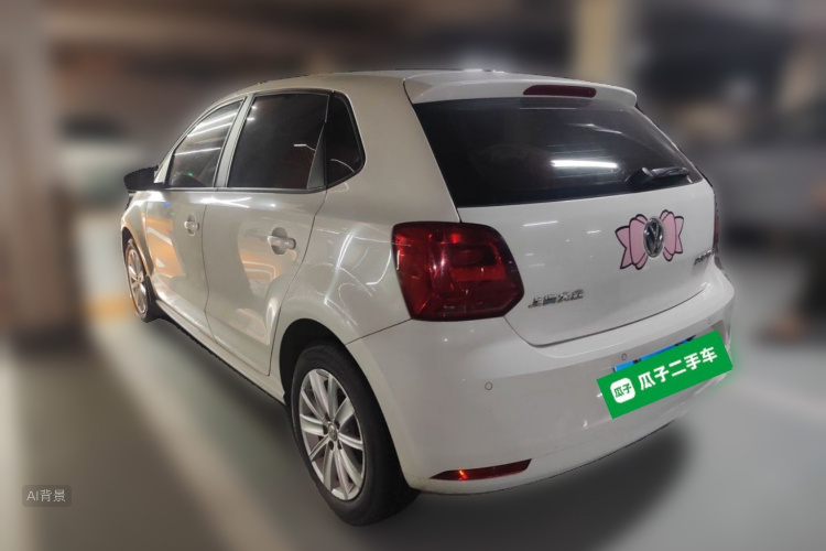 Volkswagen Polo 2015 car image #5