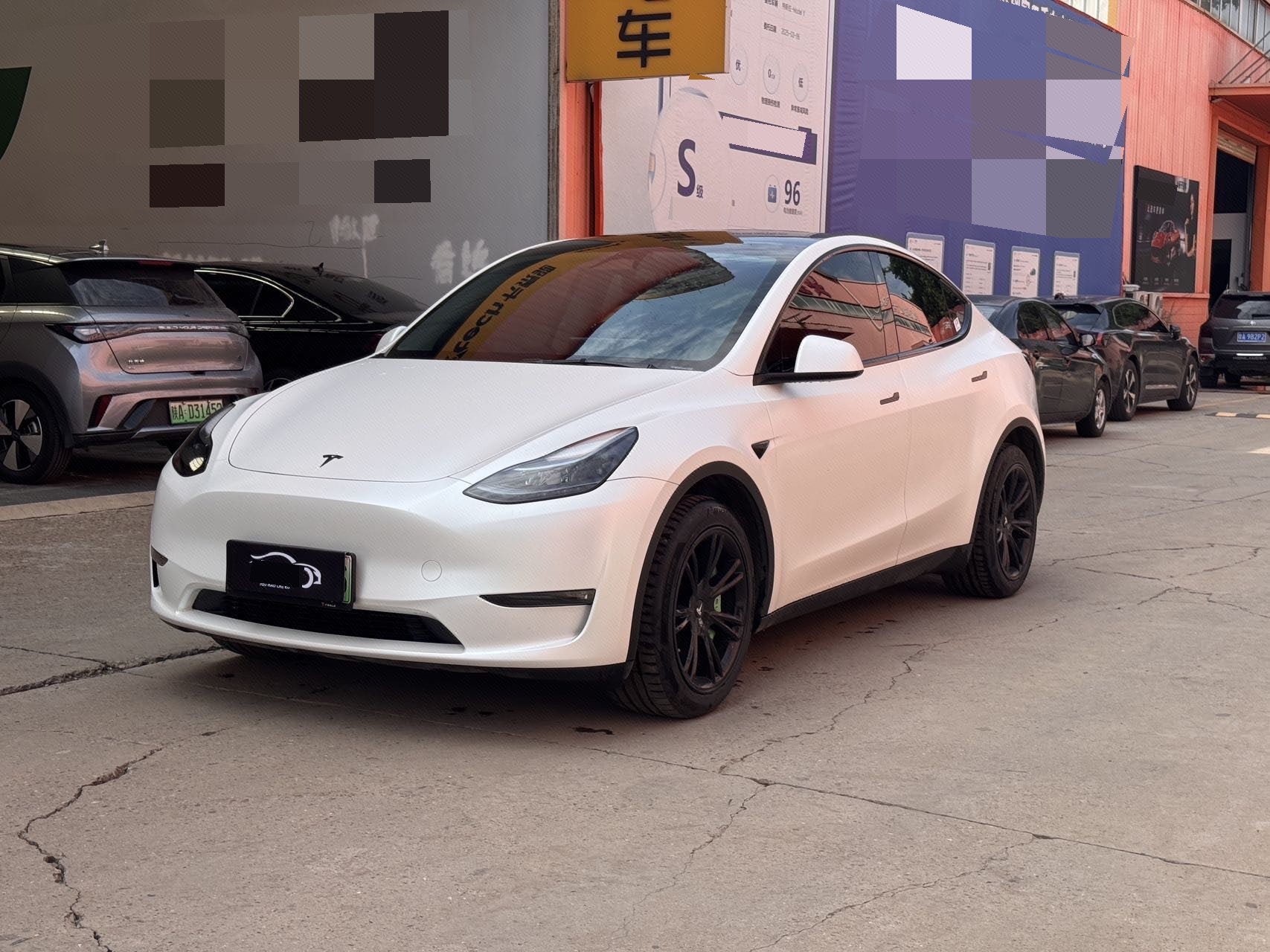 Tesla Model Y 2024 Tesla Model Y 2024 car image