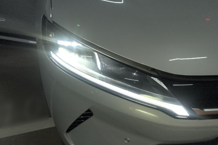 BYD YuanUP 2025 #8 BYD YuanUP 2025 car image #8