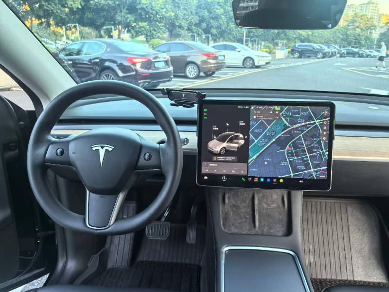 Tesla Model Y 2021 #6 Tesla Model Y 2021 immagine di auto #6