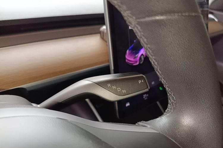 Tesla Model 3 2019 imagem de carro #18