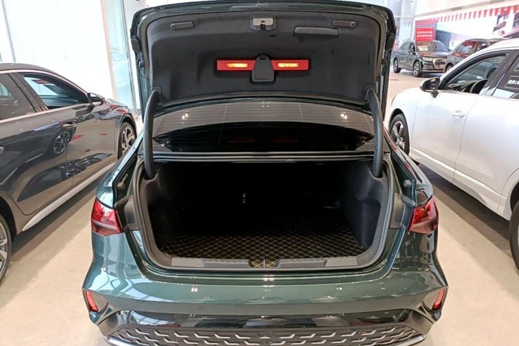 Audi A3 2025 immagine di auto #19
