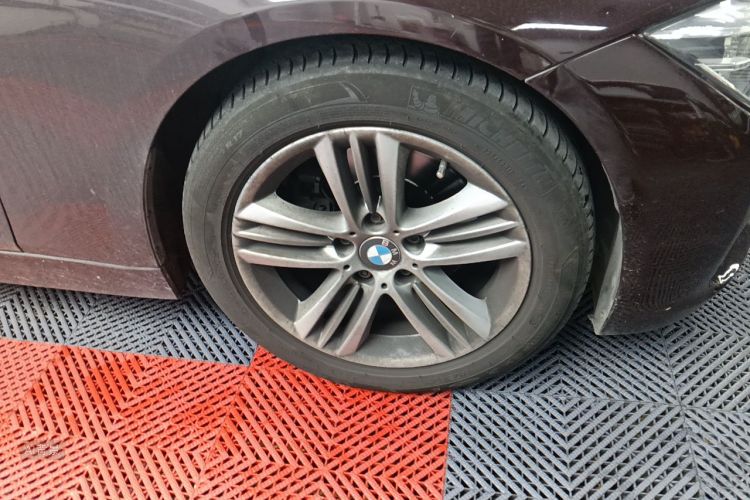 BMW 3 Series 2017 #9 BMW 3 Series 2017 car image #9