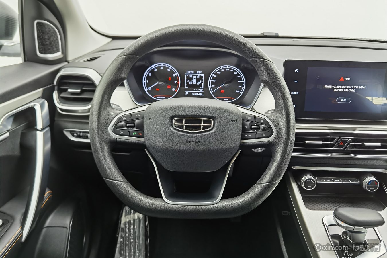 GEELY Coolray 2024 изображение автомобиля #11