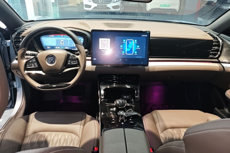 BYD Han 2023 #10 BYD Han 2023 car image #10