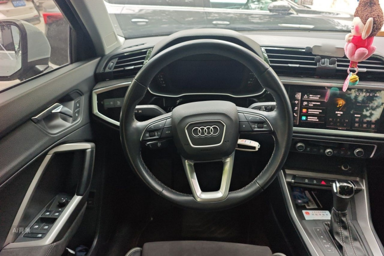 Audi Q3 2022 #12 Audi Q3 2022 car image #12