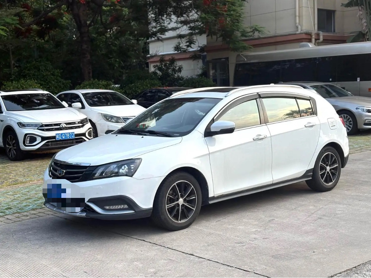 GEELY Emgrand 2016 GEELY Emgrand 2016 immagine di auto