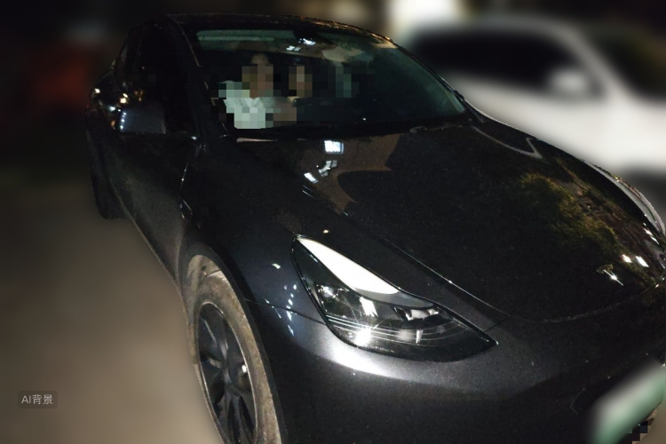 Tesla Model Y 2024 #4 Tesla Model Y 2024 car image #4