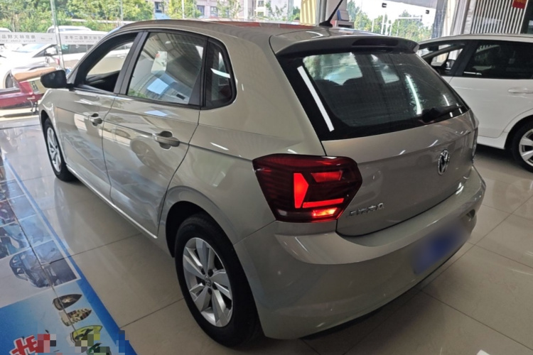 Volkswagen Polo 2020 car image #7
