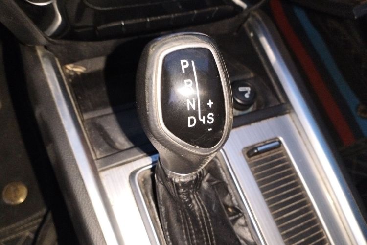 GEELY Vision X6 2016 car image #18