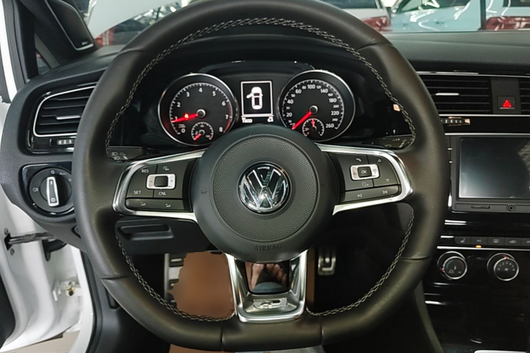 Volkswagen Golf 2017 #15 Volkswagen Golf 2017 car image #15