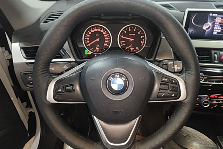 BMW X1 2017 #11 BMW X1 2017 car image #11