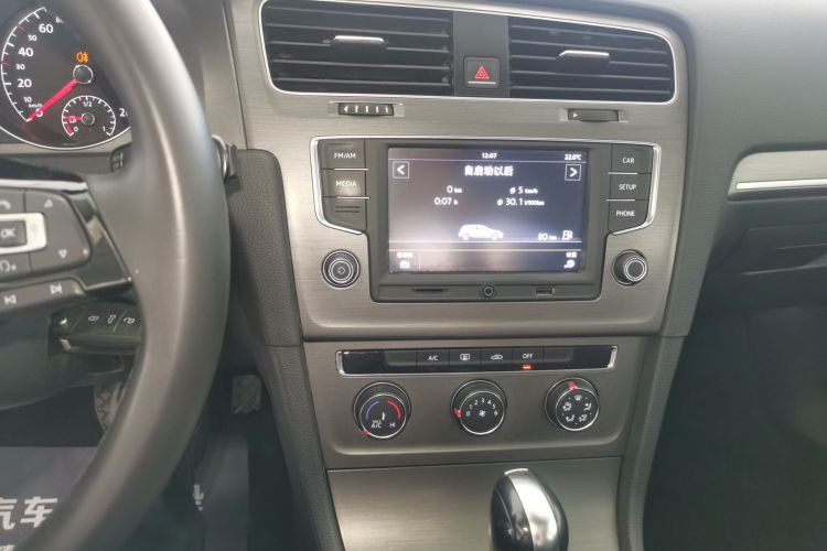 Volkswagen Golf 2016 imagen de coche #17