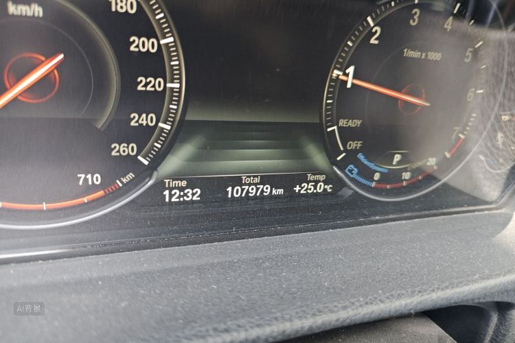 BMW 3 Series 2018 car image #14