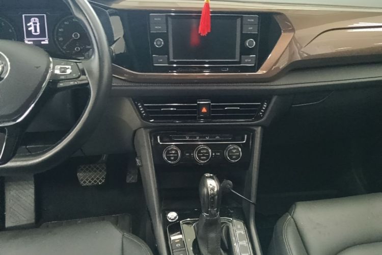 Volkswagen Tharu 2019 #13 Volkswagen Tharu 2019 car image #13
