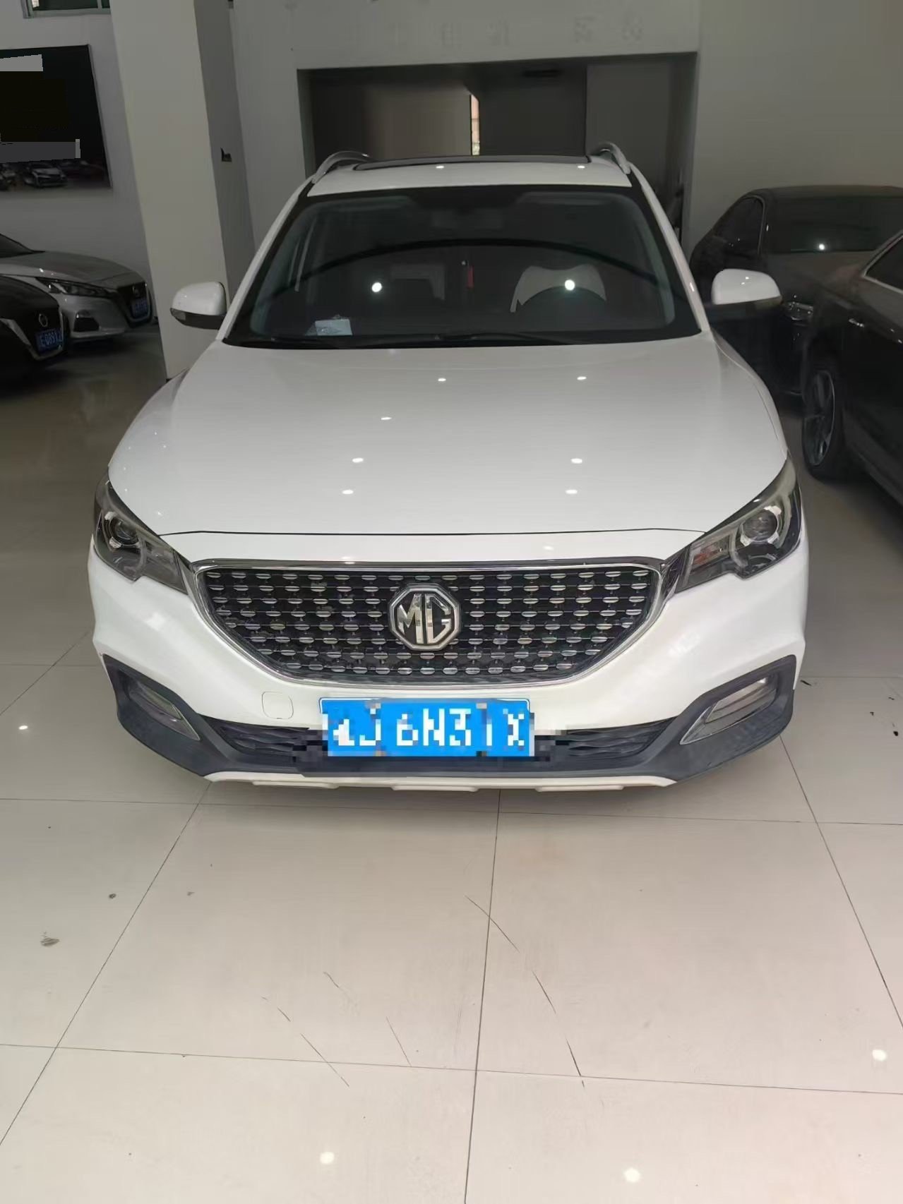 MG ZS 2018 car image #2