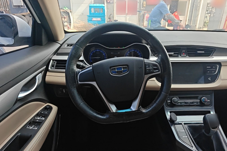 GEELY Emgrand 2018 #11 GEELY Emgrand 2018 car image #11