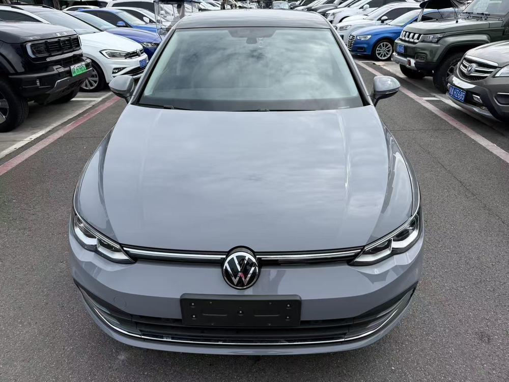 Volkswagen Golf 2021 car image #2