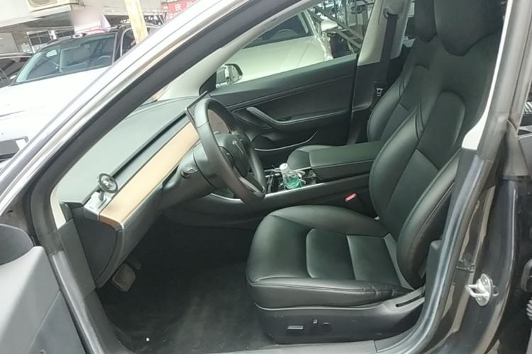 Tesla Model 3 2020 #19 Tesla Model 3 2020 car image #19