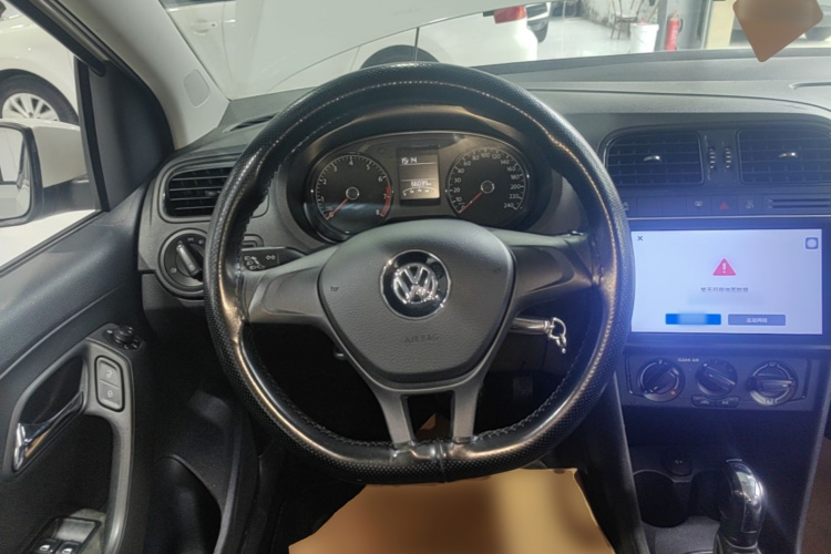 Volkswagen Polo 2018 #11 Volkswagen Polo 2018 car image #11