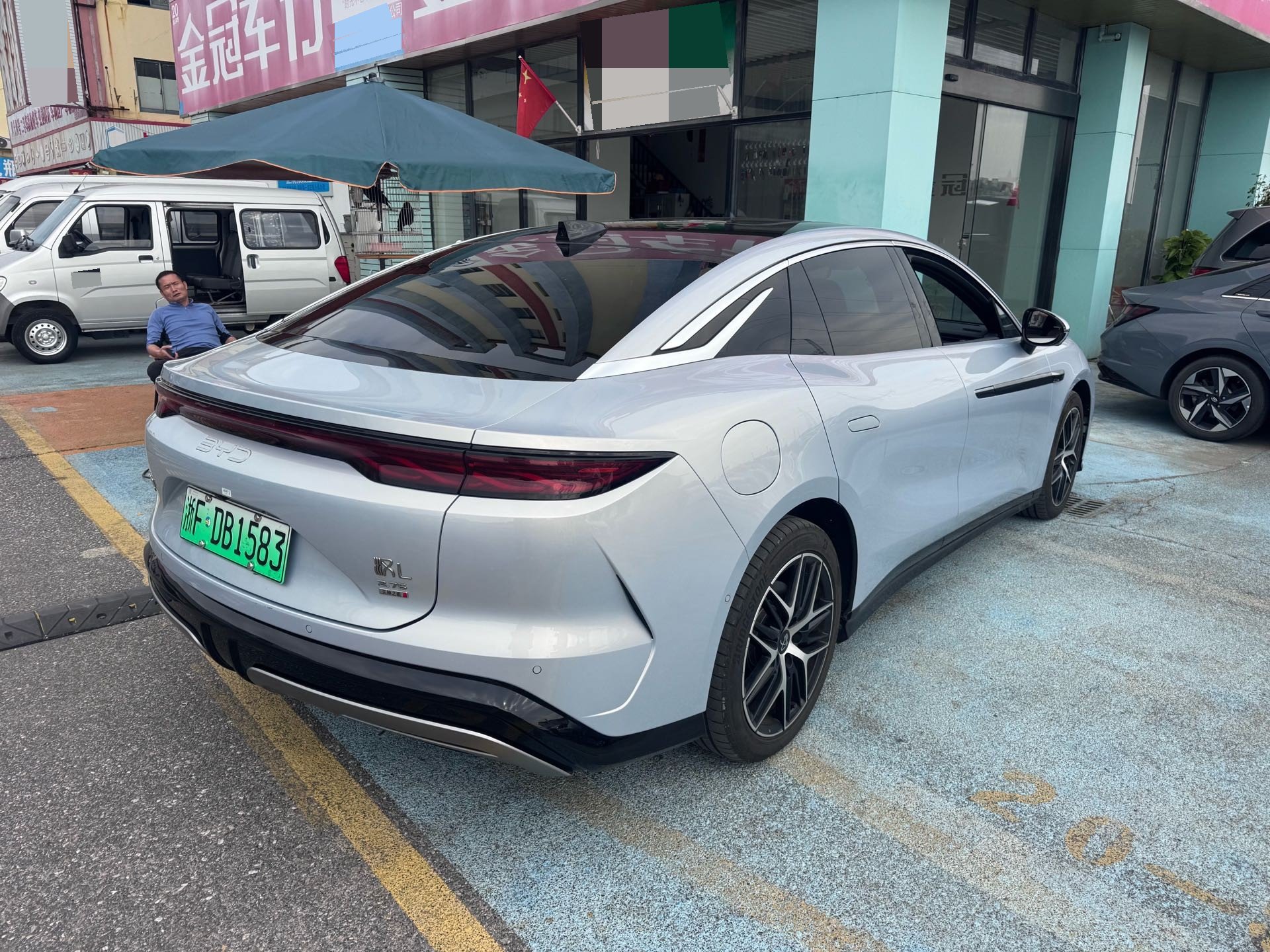 BYD HanL 2025 immagine di auto #5