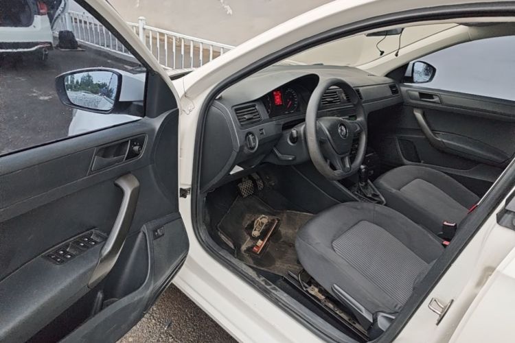 Volkswagen Santana 2018 car image #16