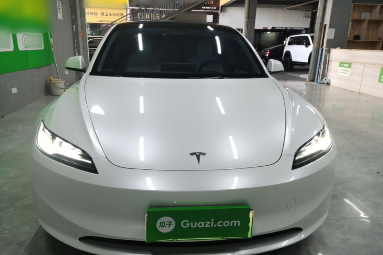 Tesla Model 3 2024 #3 Tesla Model 3 2024 car image #3