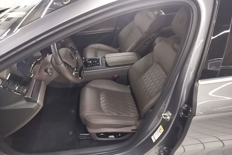 BYD Han 2023 image de voiture #19