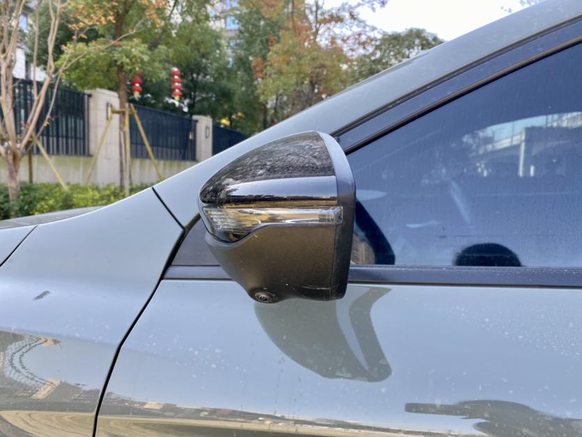 GEELY Binray 2022 car image #11