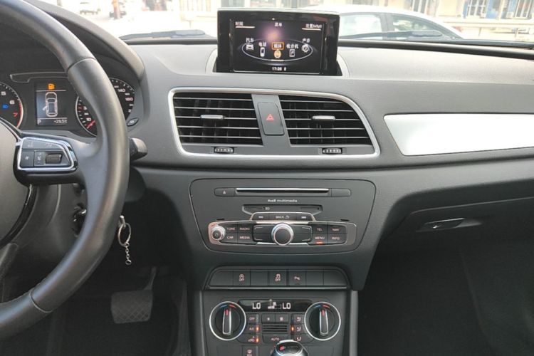 Audi Q3 2017 #13 Audi Q3 2017 car image #13