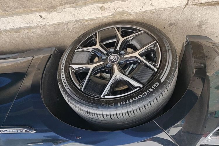 BYD Han 2024 car image #9