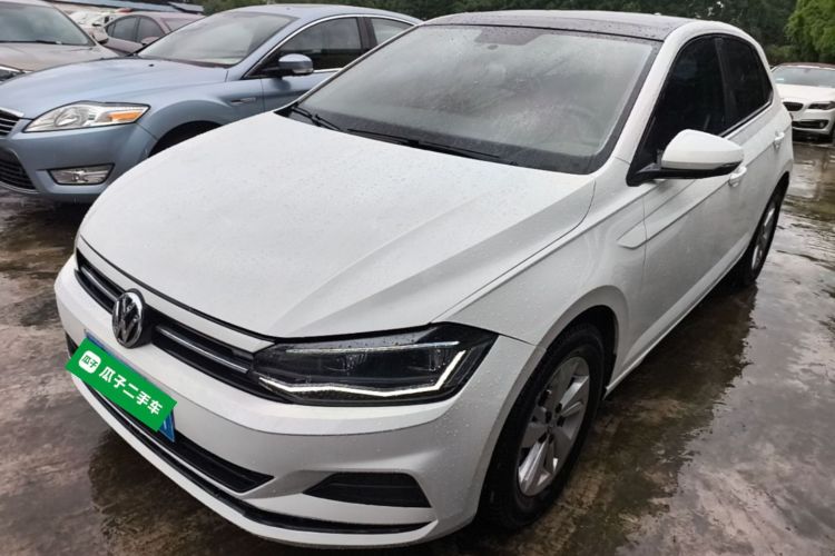 Volkswagen Polo 2020 car image #2