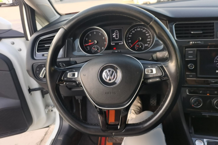 Volkswagen Golf 2018 #11 Volkswagen Golf 2018 car image #11