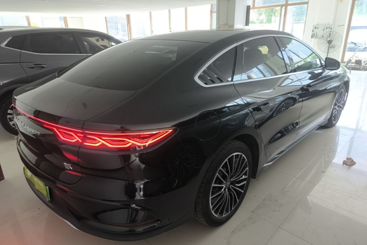 BYD Han 2022 #5 BYD Han 2022 car image #5