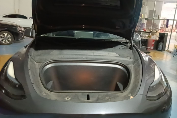 Tesla Model Y 2022 #20 Tesla Model Y 2022 car image #20