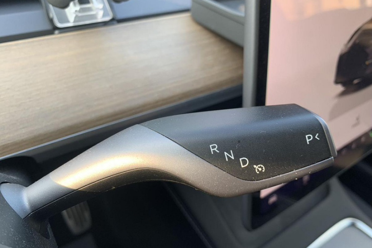 Tesla Model 3 2020 imagem de carro #14