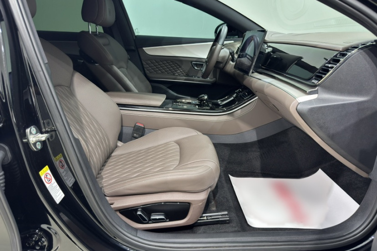 BYD Han 2024 car image #21
