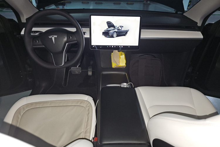 Tesla Model Y 2023 #7 Tesla Model Y 2023 immagine di auto #7