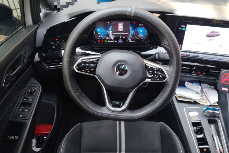 Volkswagen Golf 2021 car image #12