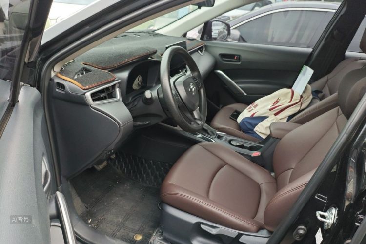 Toyota Corolla Cross 2024 immagine di auto #18