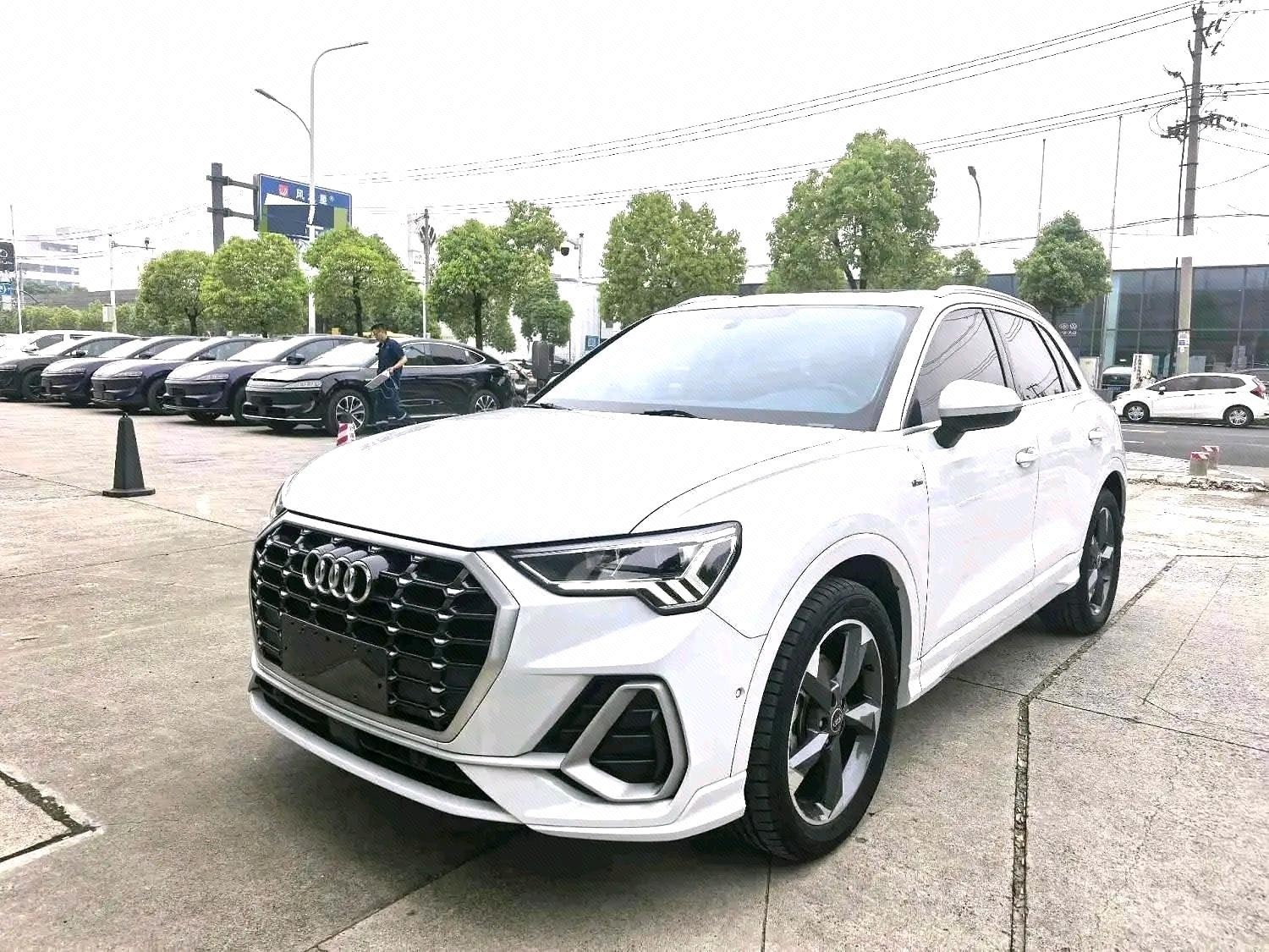 2022 2022 car image