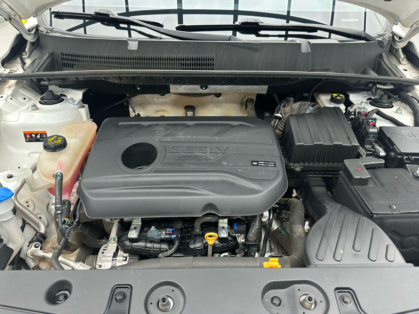 GEELY Vision X6 2023 car image #14