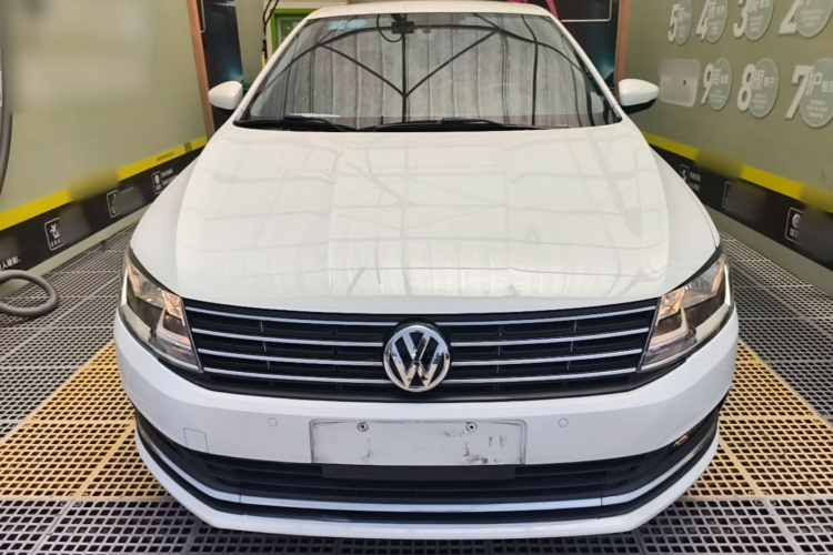 Volkswagen Lavida 2017 car image #3